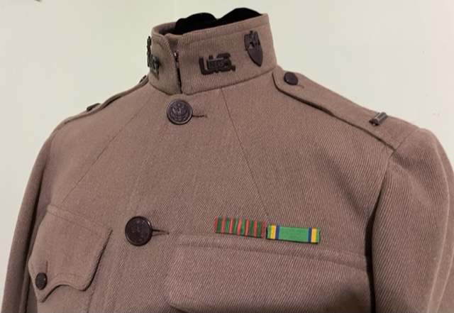 1297796414_LTHenryHHustonUniformCloseUp.jpg.50b9c7a51797d7d4500e6bb17179ea77.jpg
