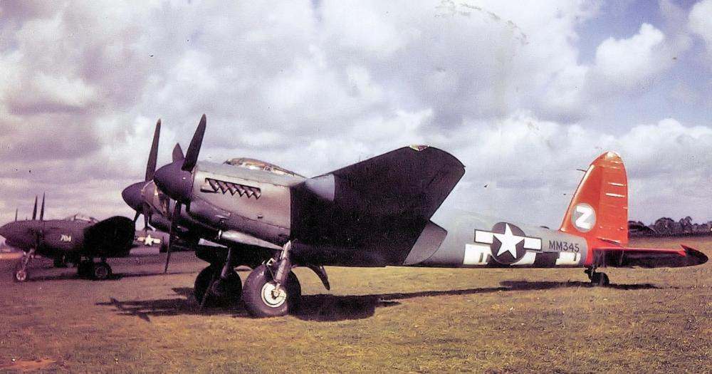 654th Bombardment Squadron (Heavy Special) | 25th