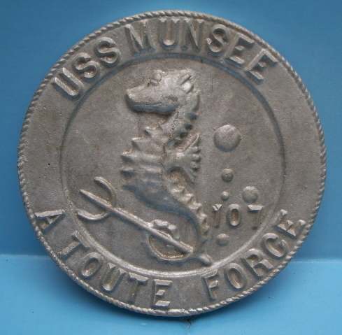 2122145348_USSMUNSEEATF-107Plaque01.jpg.4df89e0a72b208a87351c0ae632d8dc8.jpg