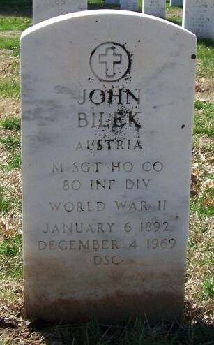 GraveMarkerJohnBilek.jpg.5de87ad3475516c54a60bd54c62b9b41.jpg