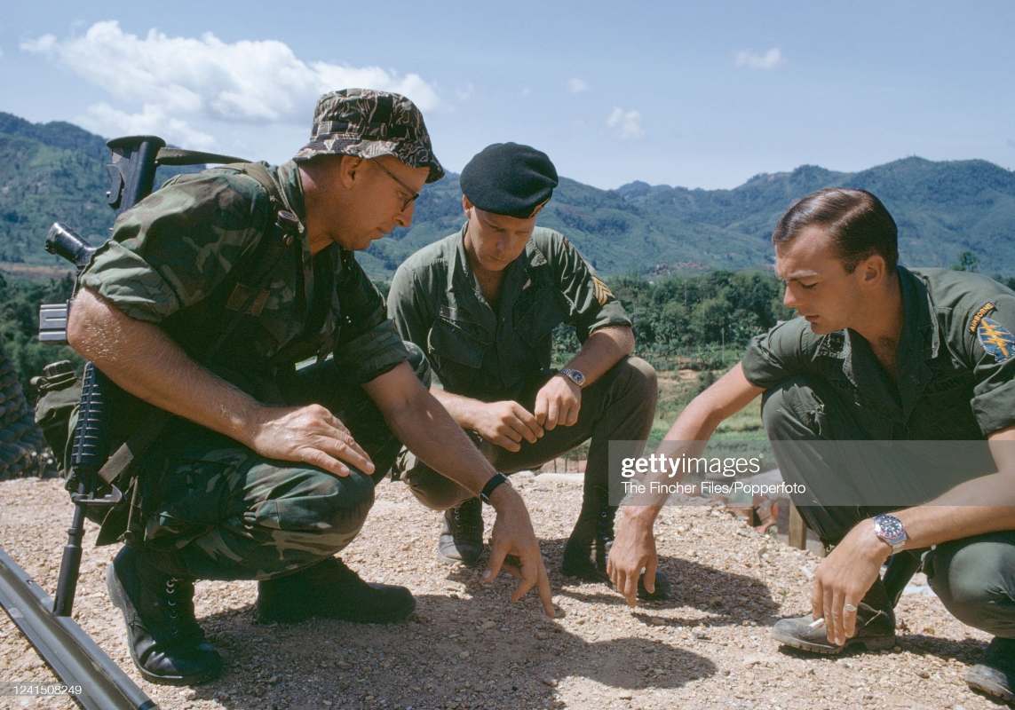 Patches in action: Photos of SSI being worn by the troops. - Page 254 ...