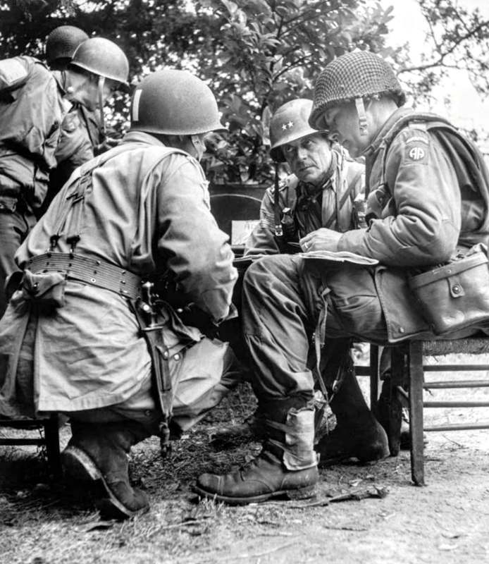 Patches in action: Photos of SSI being worn by the troops. - Page 260 ...