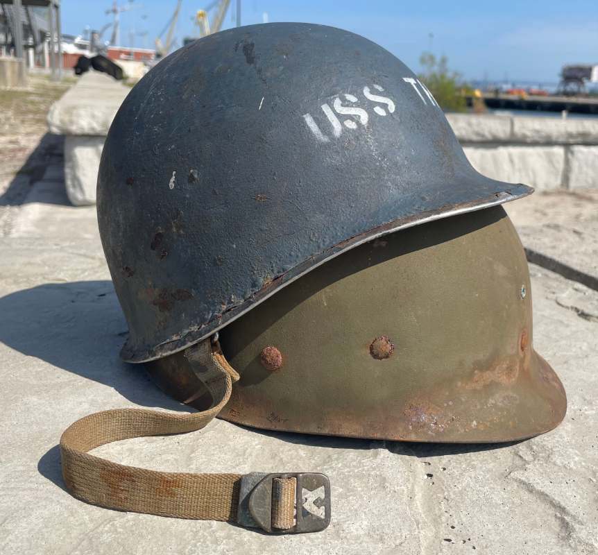 Snapshot of Grouped Gri958 Heavygemxs Uss Helmet $