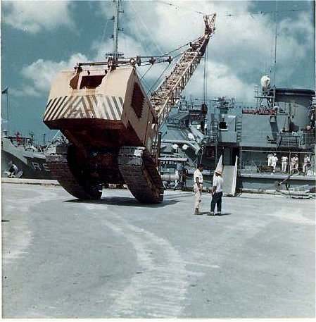 GuamIthinkweregoingtoneedabiggercrane.jpg.303358e43a5cef536aaca3900af30186.jpg
