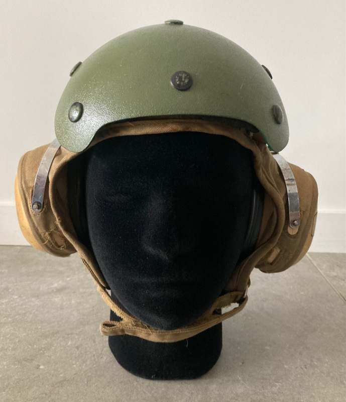米軍　実物　FLIGHT DECK CREWMAN'S HELMETS ② Flight Deck Crewman's Helmet [Genuine US Military Issue]