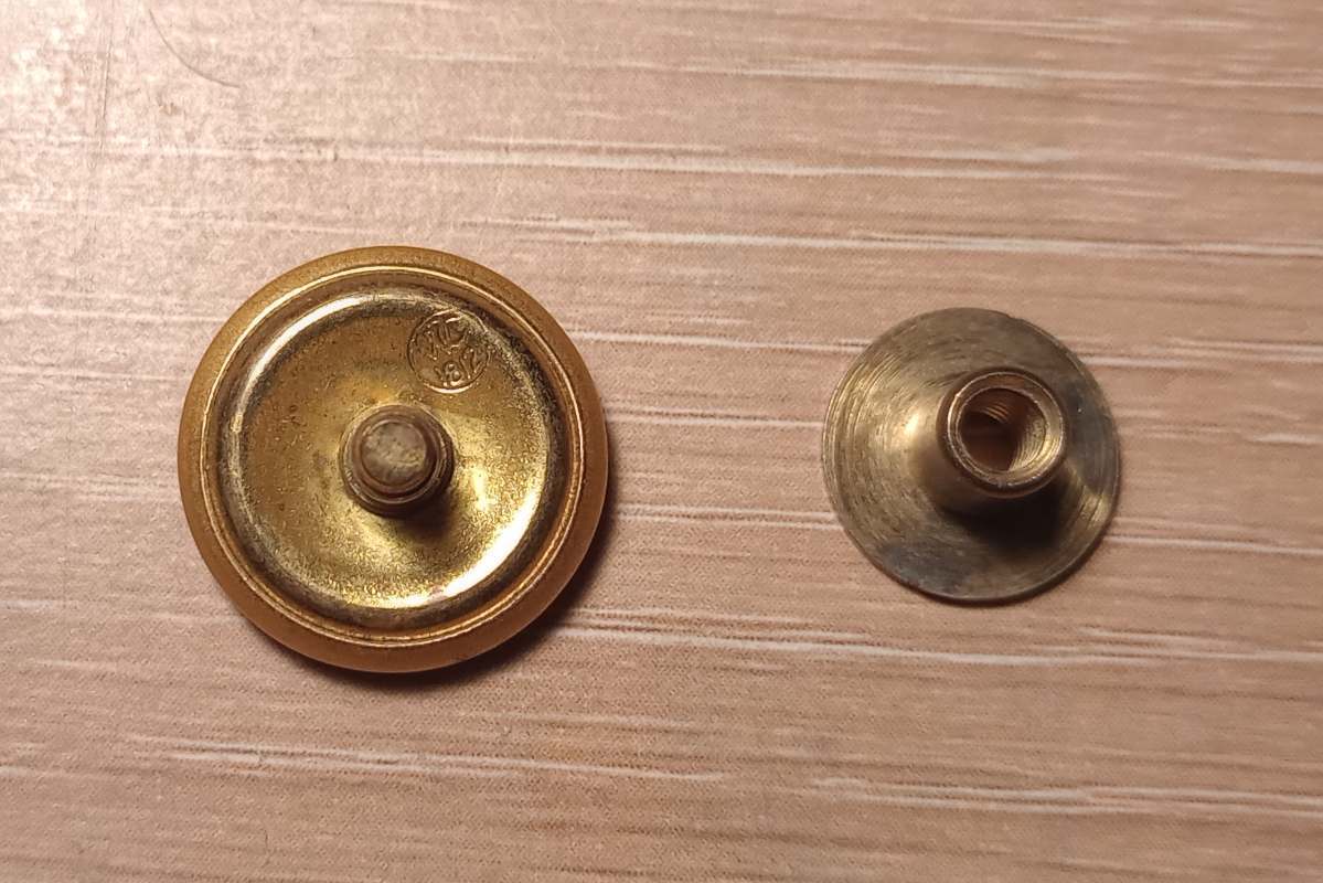 ww2hatbutton-1.jpg.84217b3f85a0870d974ff10c0529f7d4.jpg
