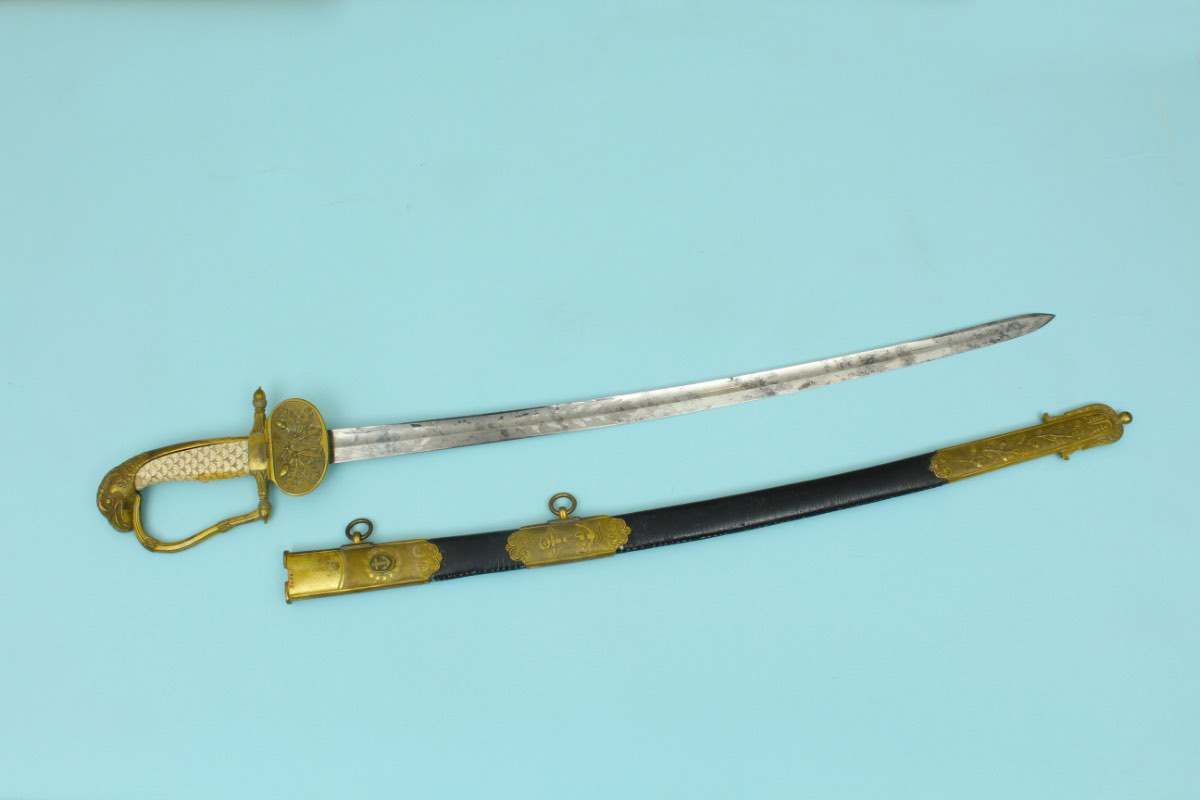 USNAM1956_022.0001SwordScabbardofCAPTCharlesGaunttObv-1.jpeg.a1eb73569fb04a9f91d46519c2b10375.jpeg
