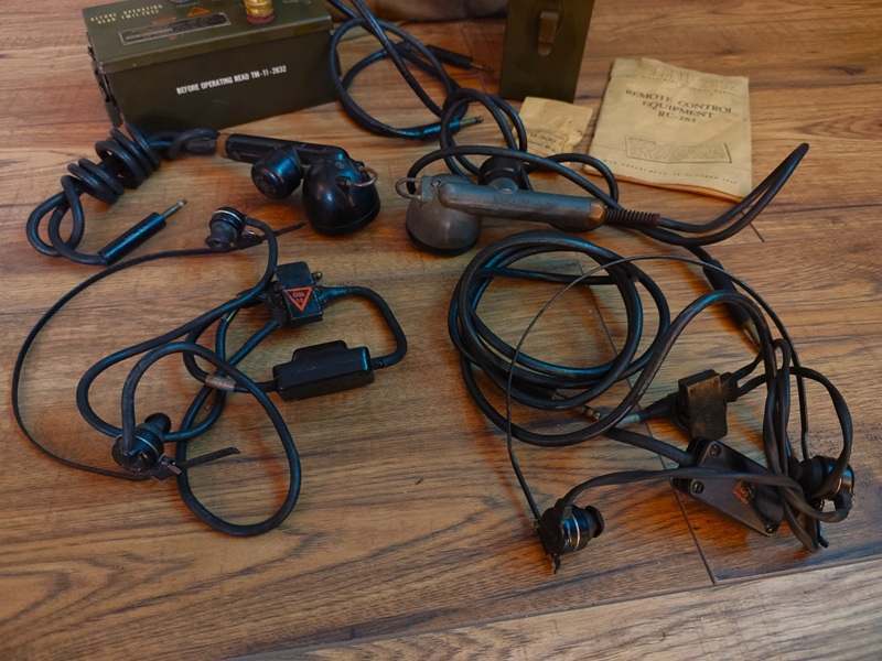 RC-261 remote control equipment RC-261 - RADIO & COMMUNICATIONS