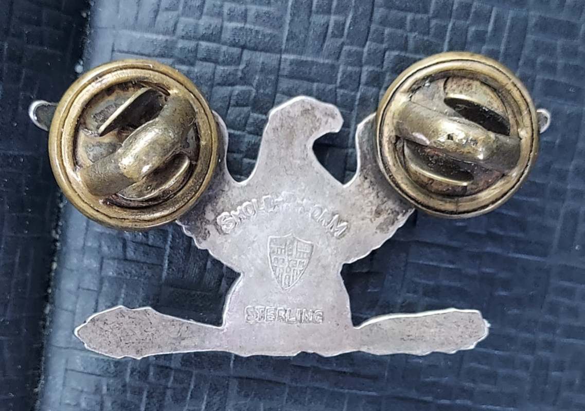 N.S. Meyer社製 Shold-R-Form 米国 ミリタリー ビンテージ ブローチ US Army Lieutenant Colonel  Major Pin 8g オークの葉 8Y-Q N.S. Meyer社製 Shold-R-Form 米国 ミリタリー ビンテージ ブローチ US Army Lieutenant Colonel Major Pin 8g オークの葉 8Y-Q