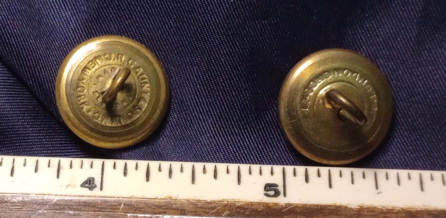 USWW2ArmyUniformPocketButton2GauntEnglandbackmark(3).jpg.037d7a01d3a8049d6d812e92b4ceba08.jpg