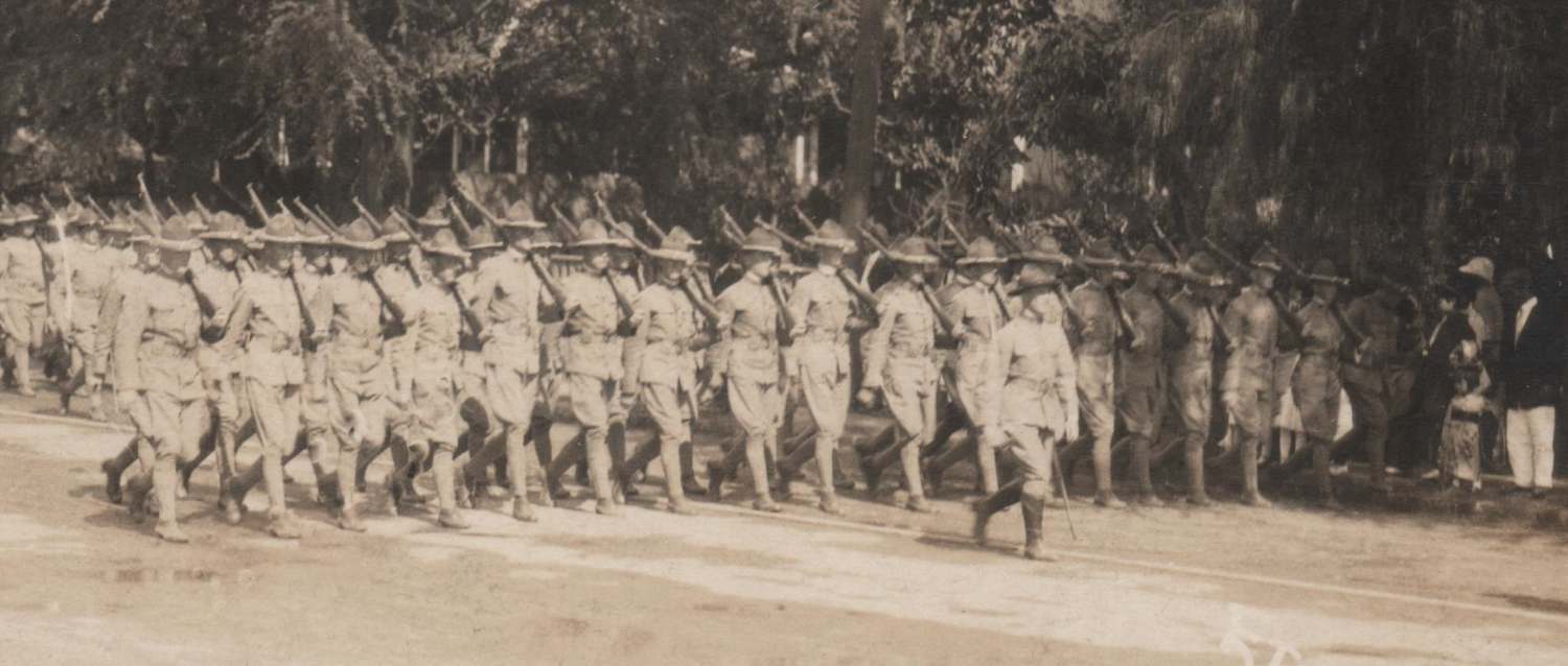 0301stUSInfantrymarchinginHonolulu1916001.jpg.63712a0a8e9c881ee7e1b991fa403bff.jpg