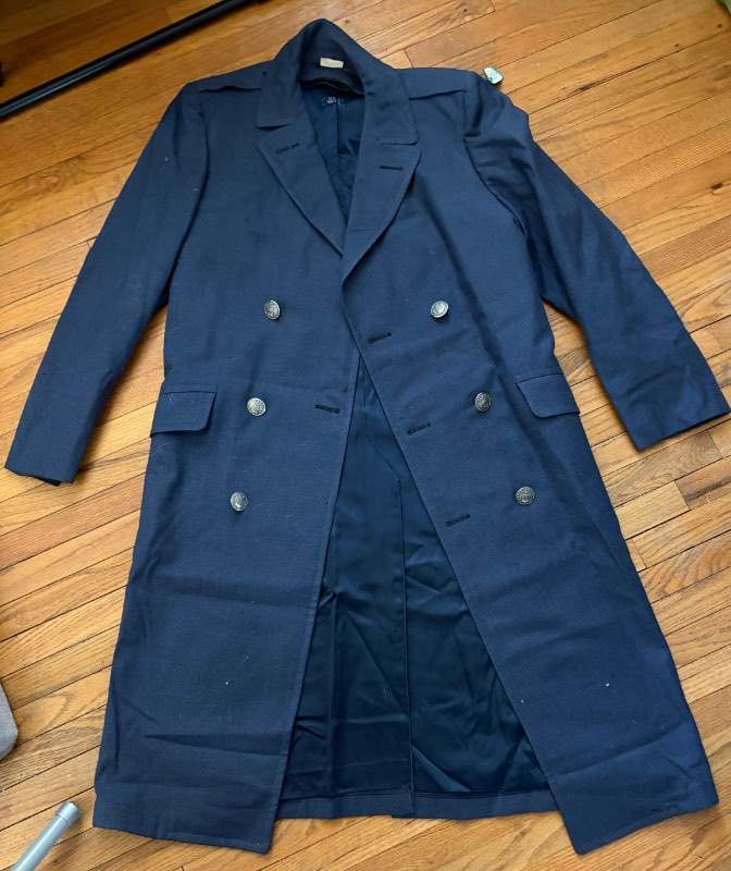 air force dress blues trench coat Inbox: "Rant: Does anyone know where the heck do we put our rank on the blue's trench coat? Collar? Sleeve? If on the collar, is it straight across? Diagonal? Centered? In my