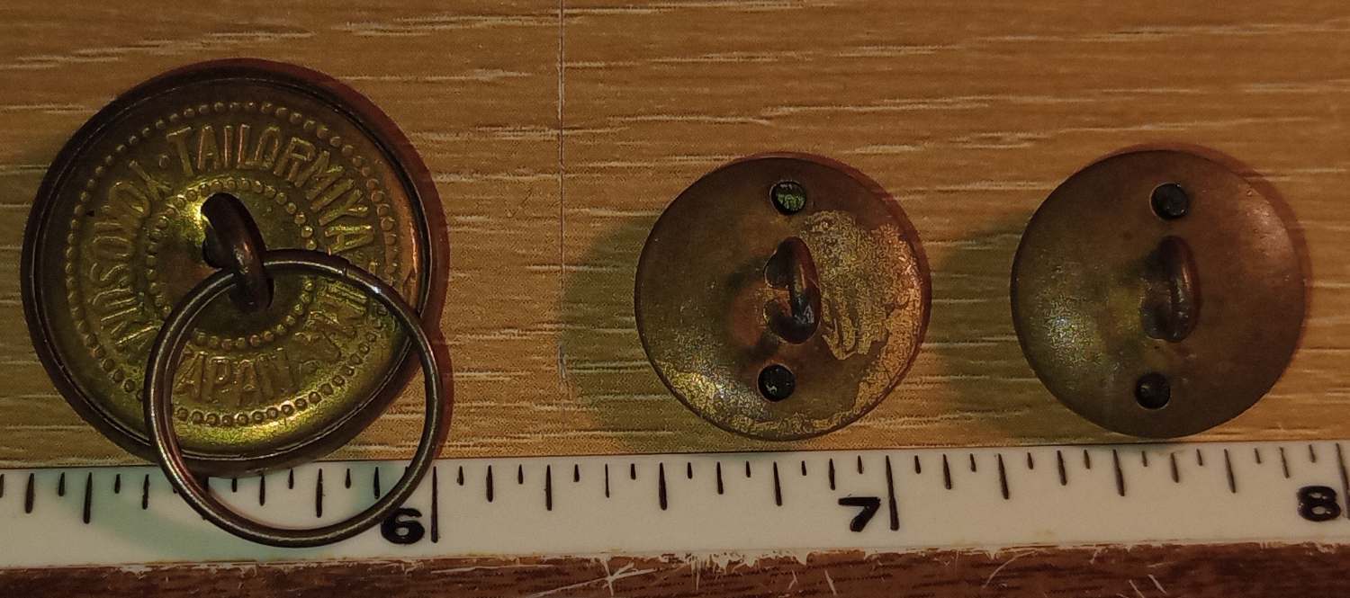 PostWW2JapanmadeUSNavyButtons(3).jpg.ac98b997783cadb631cde3f3af4913da.jpg