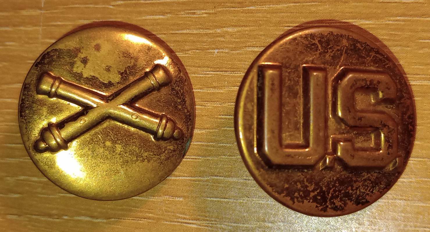 WW2typeVartilleryEMcollarbrasssetwithsteelhardware(3).jpg.55157cf629fd8858fa220962ce656168.jpg