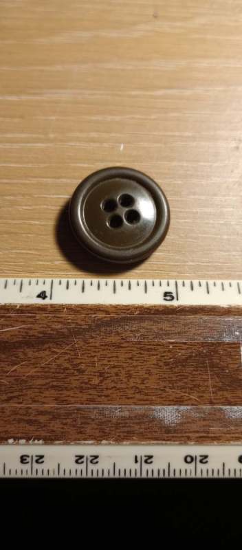 WW2US34inchbrownorolivesew-throughbutton1(2).jpg.d82ad731f0eb32474160cbd89cd4d27c.jpg