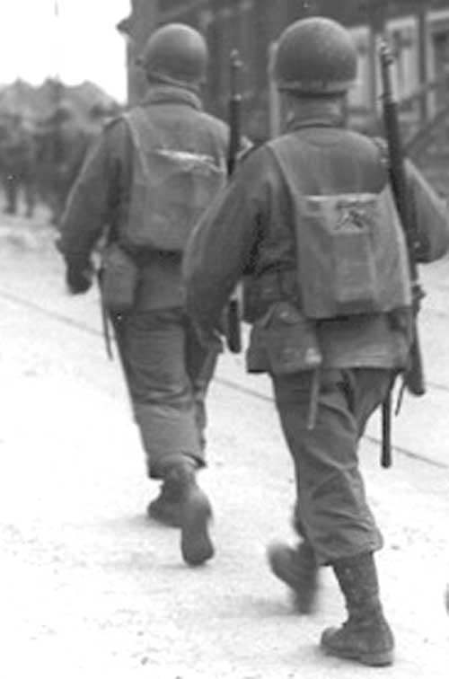 Looking For Photo s Of M2 Ammo Bag In Use EPHEMERA PHOTOGRAPHS looking-for-photo-s-of-m2-ammo-bag-in-use-ephemera-photographs